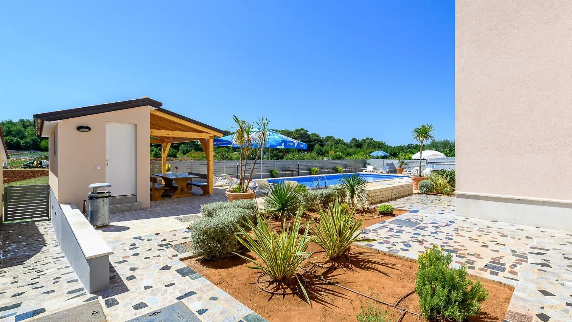 Stancija Amorozo 5 Ap 2 Porec Apartment